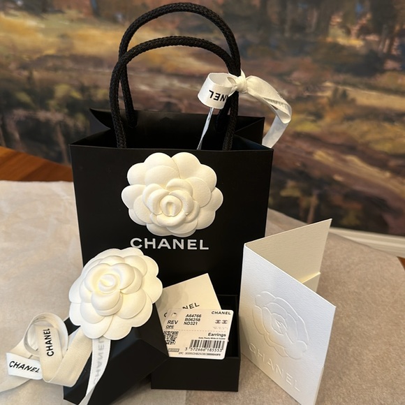 Authentic Chanel CC Stud Earrings - Picture 12 of 12